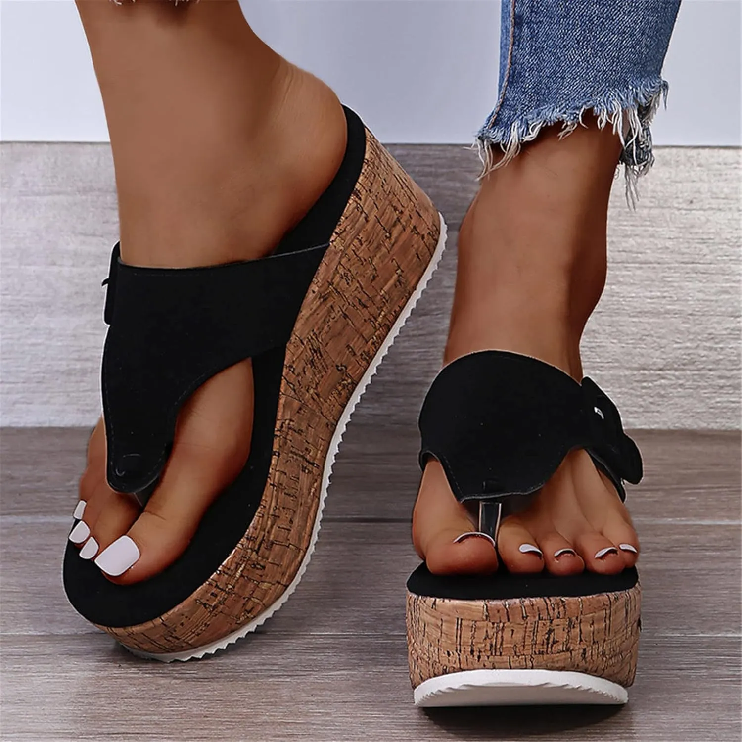 Summer Beach Sandals for Women 2025,Crystal Rhinestone Pearl Flat Sandals for Women Dressy Bling Sparkly Thong Sandals Comfortable T Strap Slip-On Shoes Casual Walking Sandals Strappy Sandals ﻿