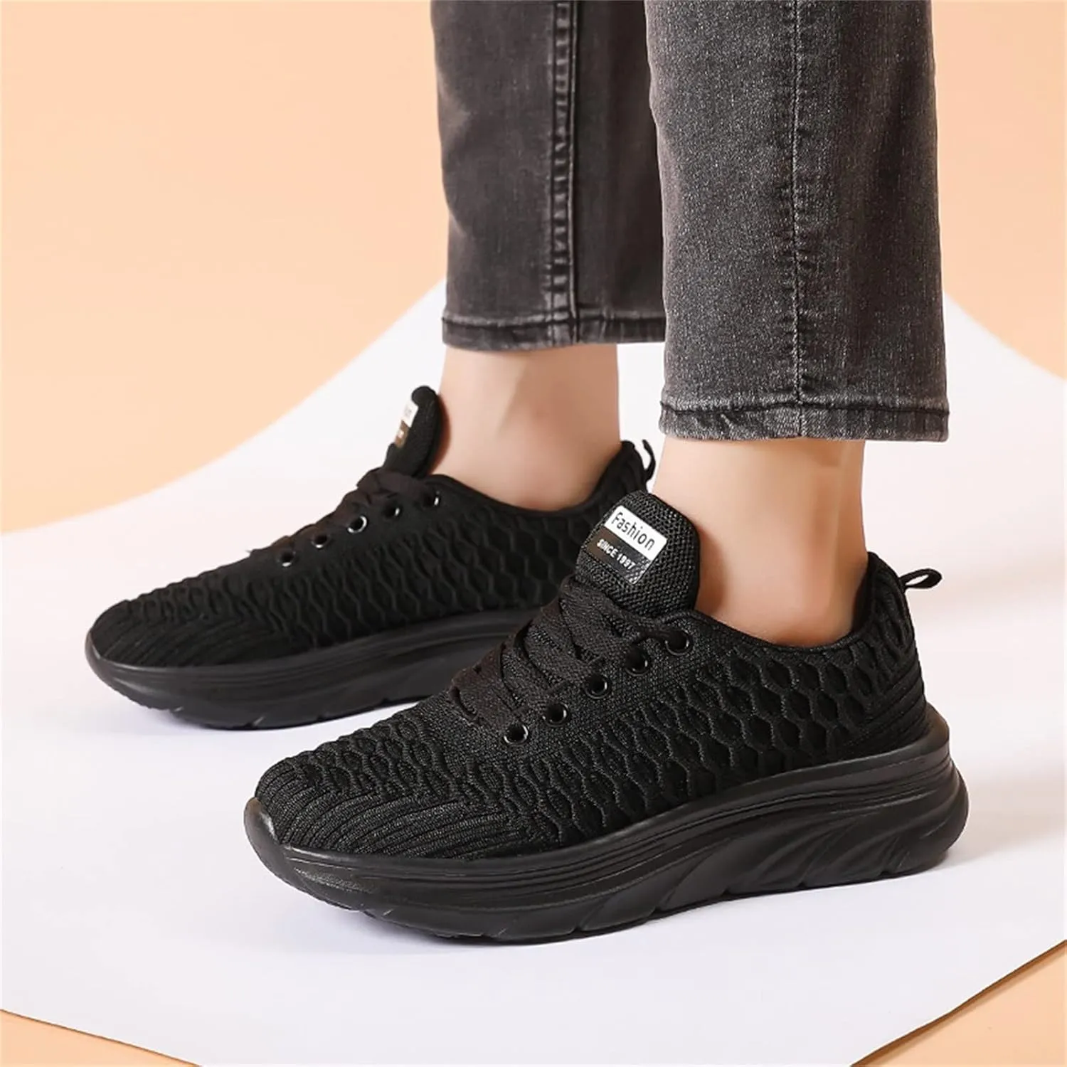 Women Canvas Slip On Sneakers Casual Walking Shoes Lightweight Flat Comfortable Elastic Non Slip Loafers