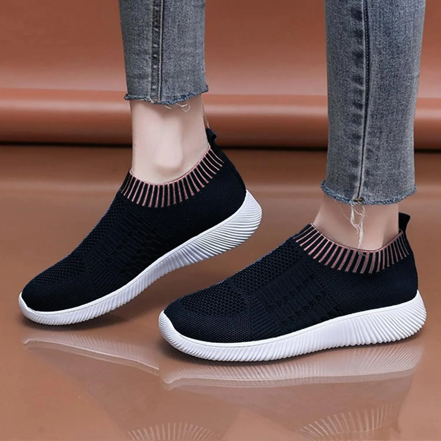 Women Canvas Slip On Sneakers Casual Walking Shoes Lightweight Flat Comfortable Elastic Non Slip Loafers