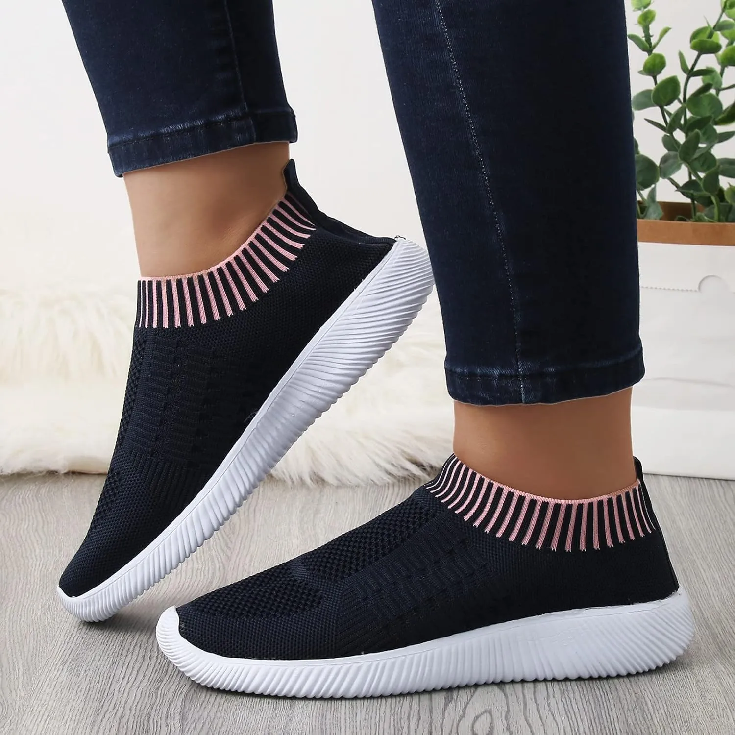 Women Canvas Slip On Sneakers Casual Walking Shoes Lightweight Flat Comfortable Elastic Non Slip Loafers